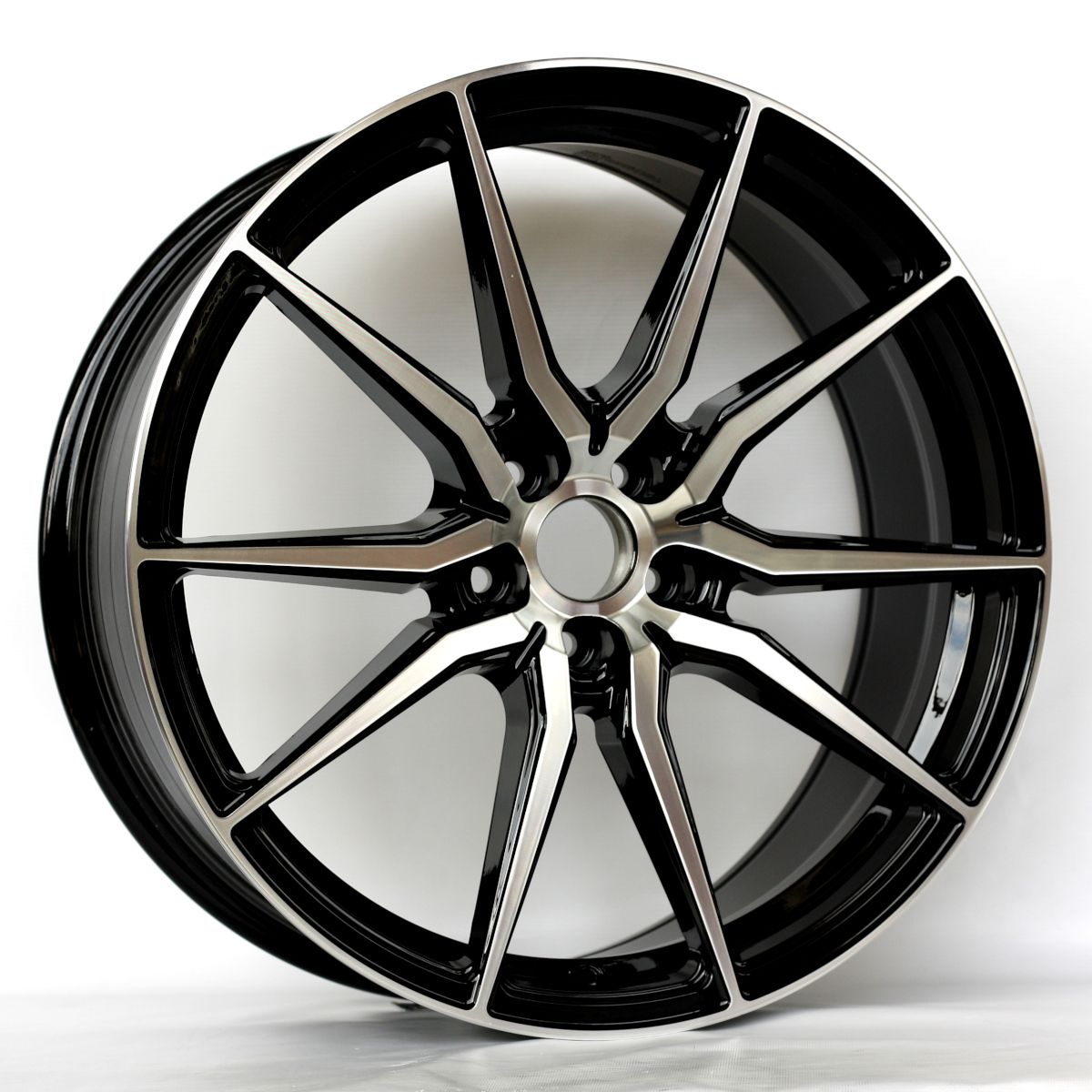 206FF R20 8.5J ET40.0 5x114.3 d67.1